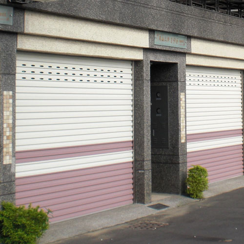 cua cuon gia re loi bat cap hai