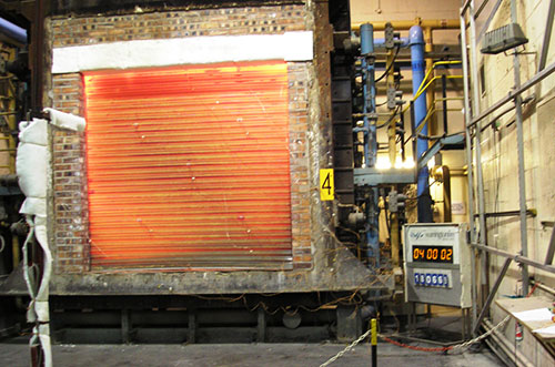 nha xuong nen su dung cua cuon chong chay